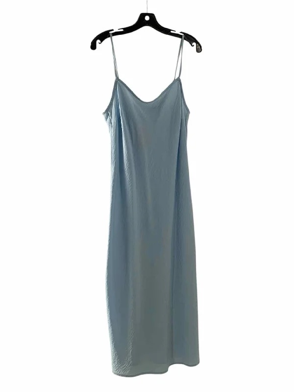 Studio B by Bobeau Size M Baby Blue Dress