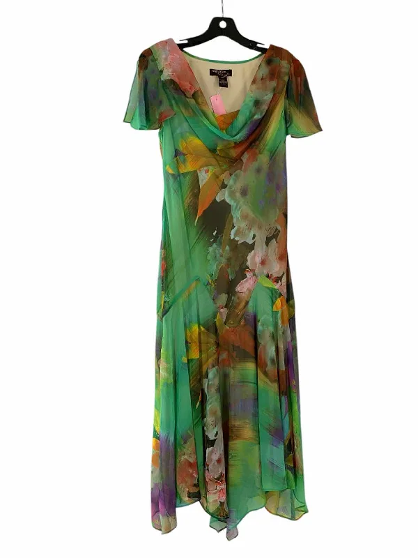Signature by Bobbie Bee Size 10P Green Multi Print Dress