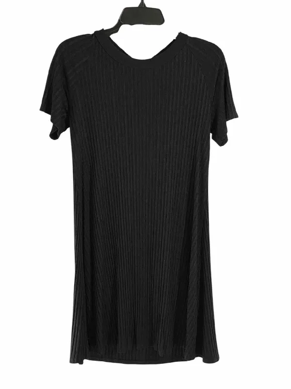 Amour Vert Size M Black Dress