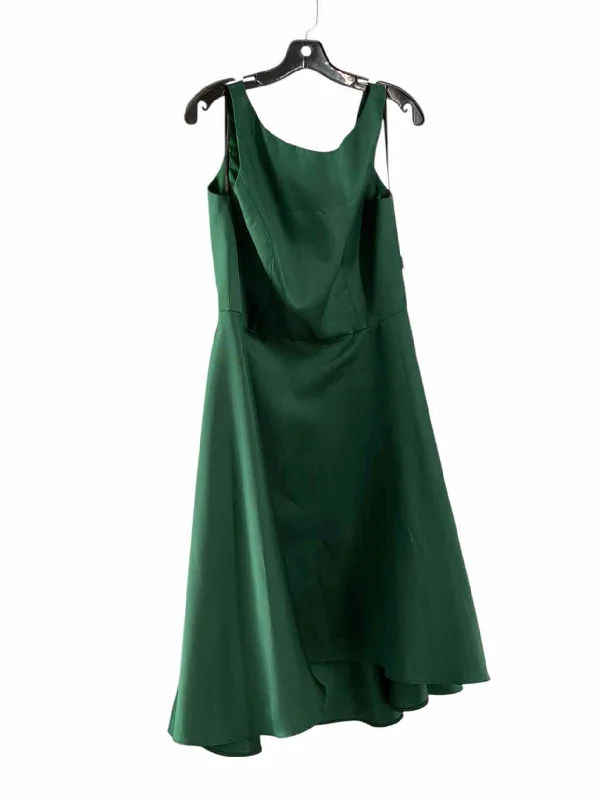 Alfred Sung Size 16 Green Dress