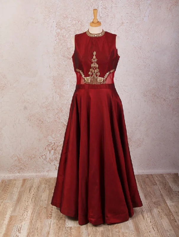 I8/1011 Dupion embd dress