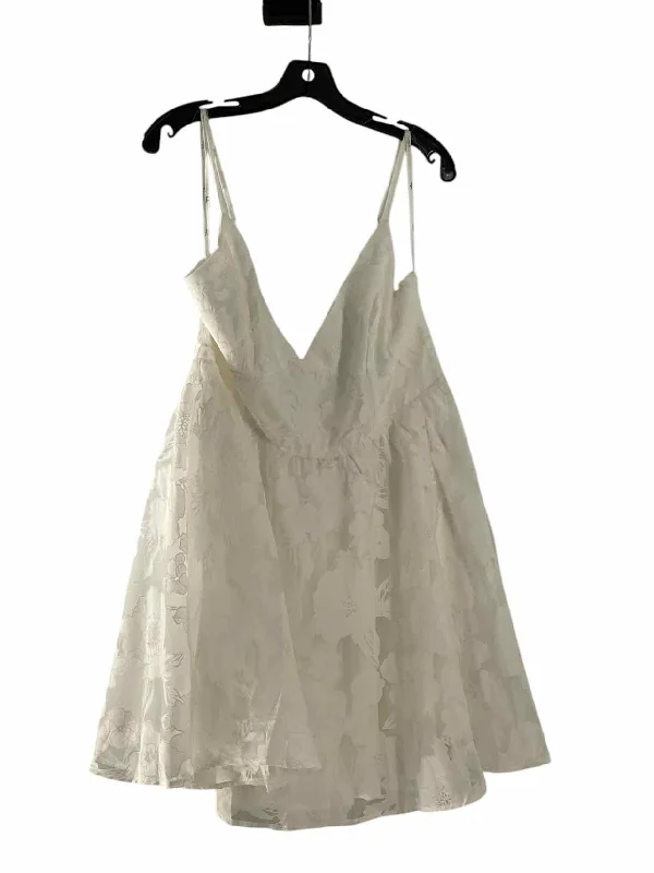 Lulus Size XL White Dress