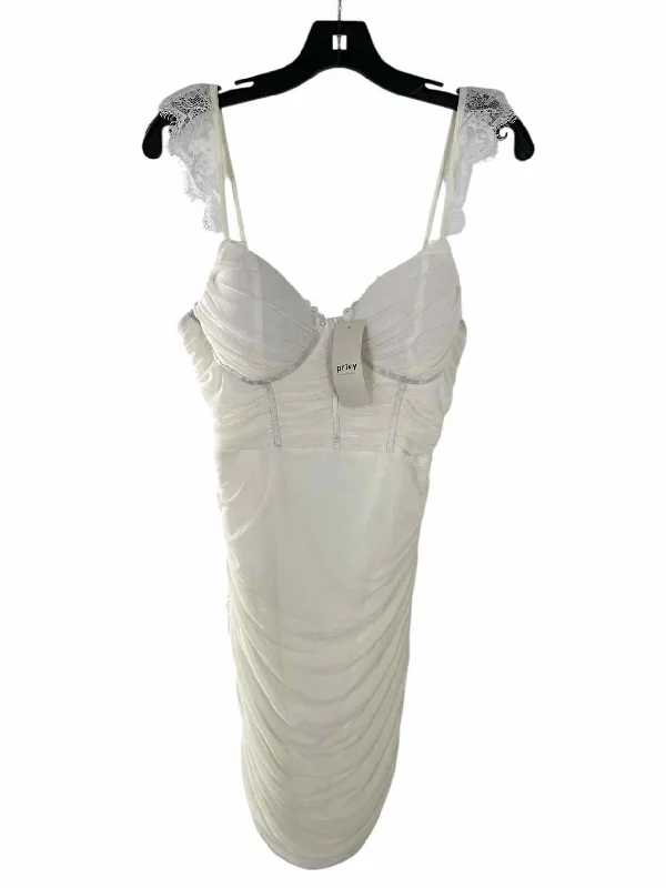 Privy Size L White Dress