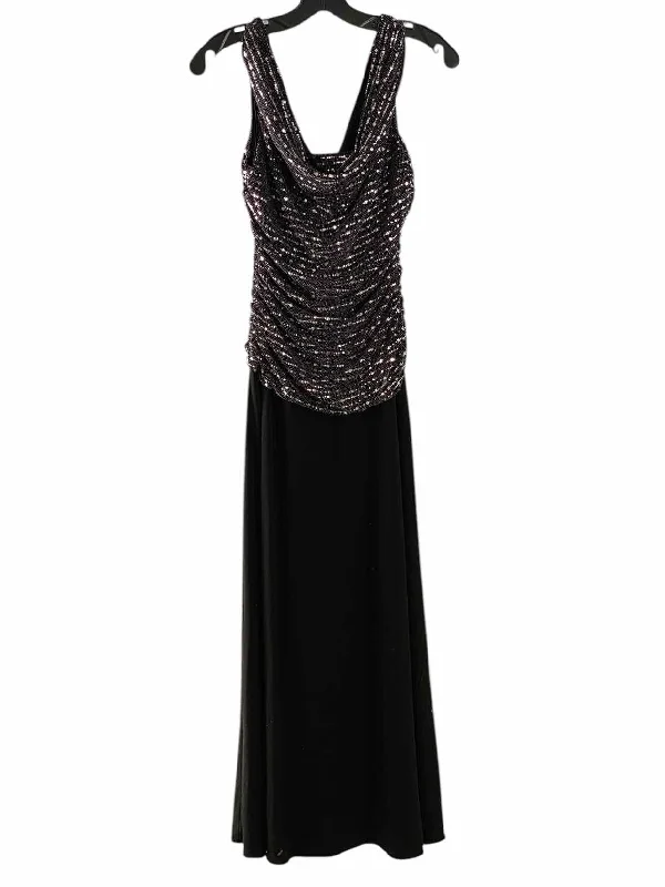 R&M Richards Size 8P Black Silver sequined Dress