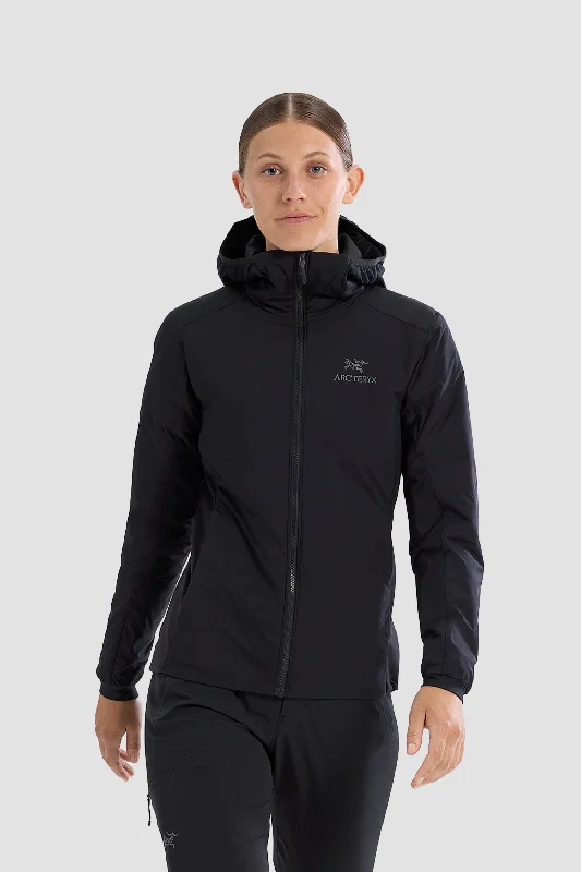 Arc'teryx Women's Atom Hoody in Black Hoodie with Raglan Sleeves Sporty Comfortable