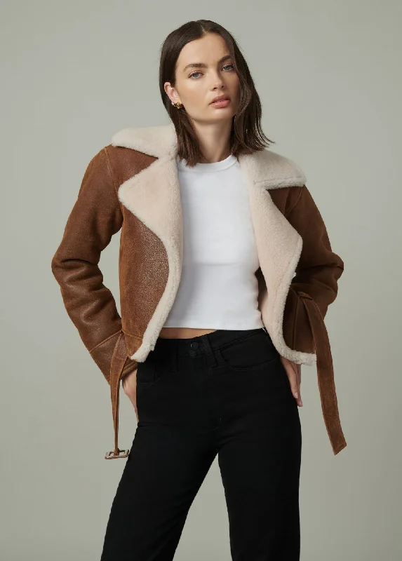 THE REY CROPPED SHEARLING JACKET Stand-Up Collar Roll-Neck Collar Turtle Neck