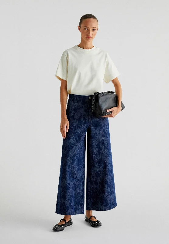 CULOTTE JEANS WITH SHIMMER DETAILS Fashionable Raw Hemmed Jeans