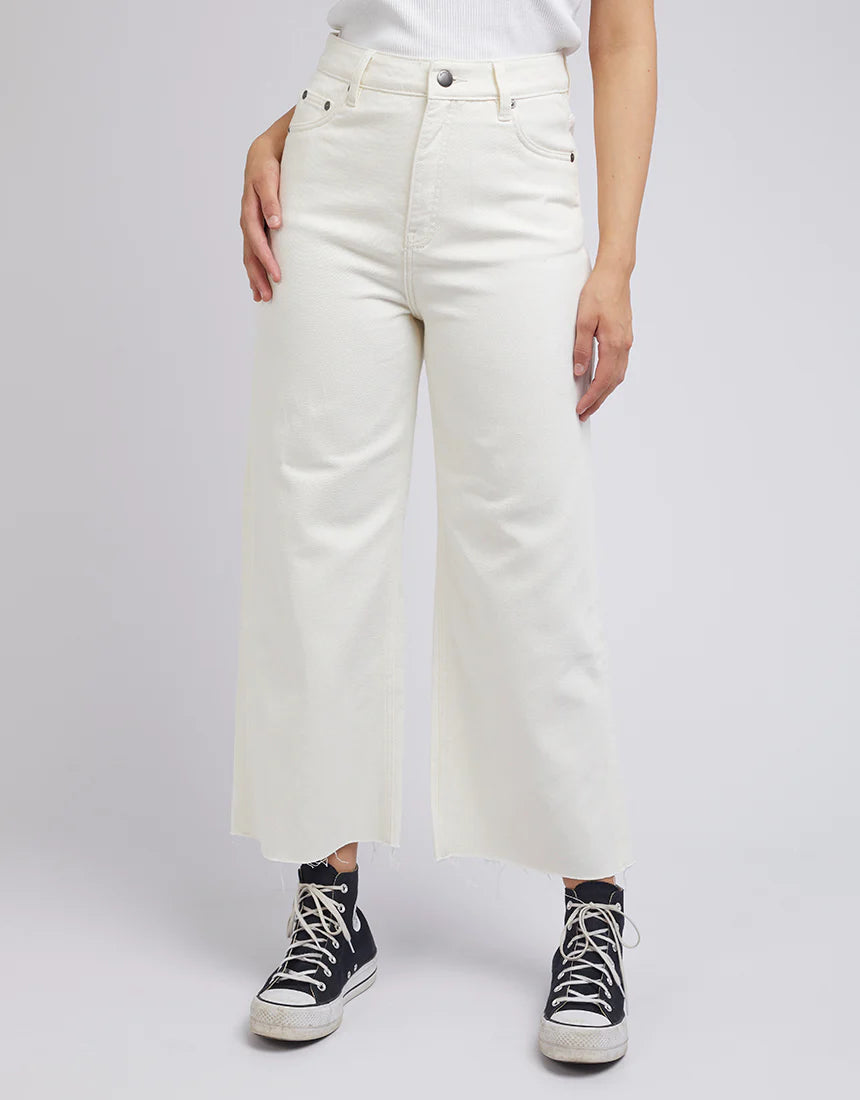 ALL ABOUT EVE Charlie High Rise Wide Leg Womens Jeans - Vintage White Casual High-Waisted Bootcut Jeans ALL ABOUT EVE Charlie High Rise Wide Leg Womens Jeans - Vintage White Casual High-Waisted Bootcut Jeans