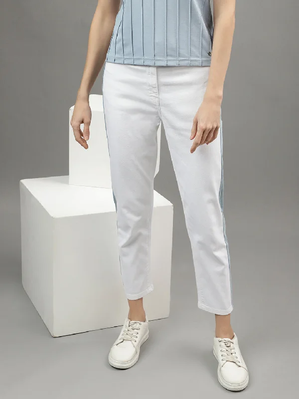 Iconic Women White Solid Slim Straight Fit Jeans Trendy Classic Fit Jeans