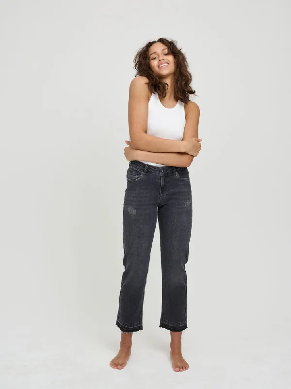 Pulz PzEmma Straight Crop Jeans Dark Grey Fashionable Relaxed Fit Denim